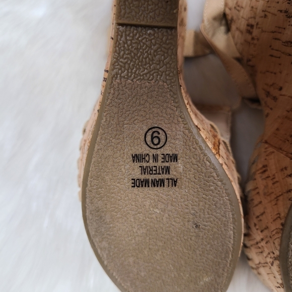 Soda Strappy Platform Wedge Shoes - Picture 13 of 16